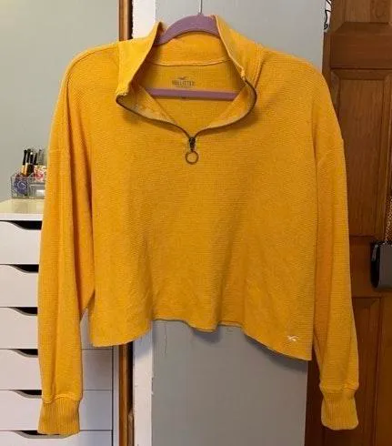 Hollister Cropped Sweater - Image 3