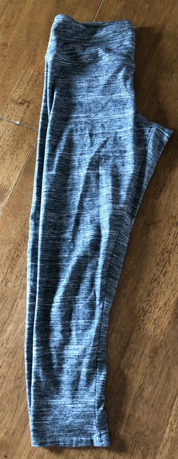 American Eagle Capris Stretch Gray Small - Image 2