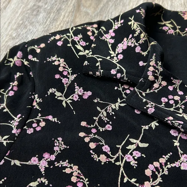 Coldwater Creek Floral Black and Pink Top Size XL - Image 8