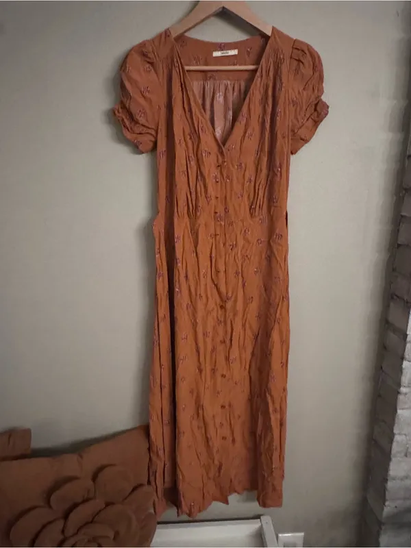SESSUN Button Front Midi Dress Brown - Image 2