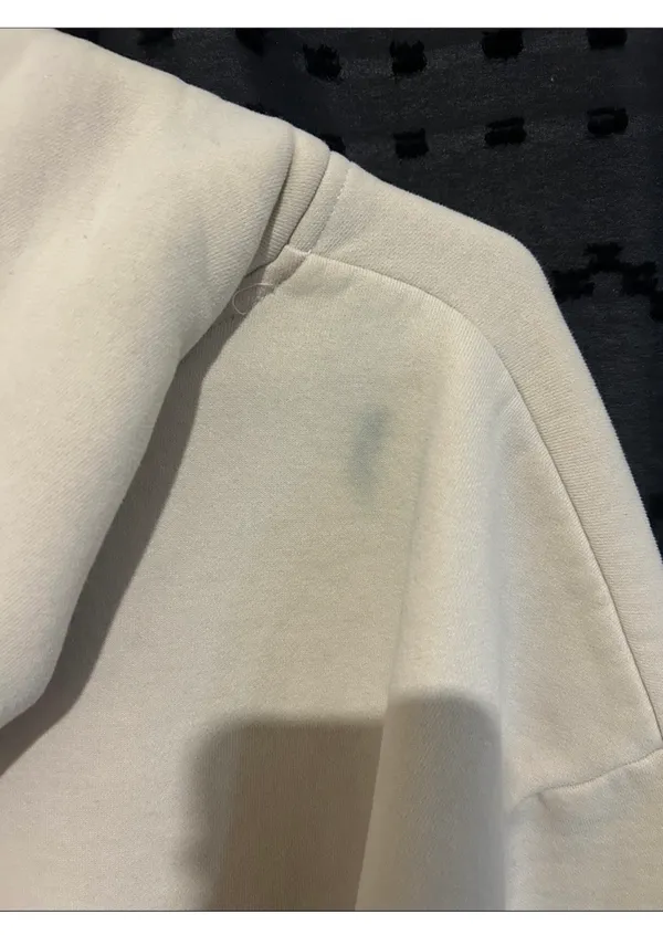 Comfrt Beige Sweatshirt - Image 4