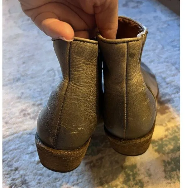Frye Carson Piping Leather Bootie Size 6.5 Graphite Grey Side Zipper - Image 9