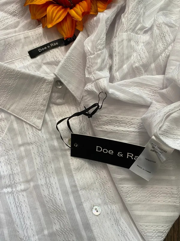 Doe & Rae ✅3/$30✅NWT White Button Down Cold Shoulder Short Sleeve Blouse | MED - Image 7
