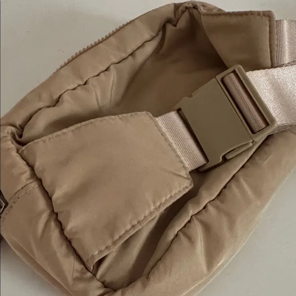 Wilo The Label tan belt Bag EUC - Image 5