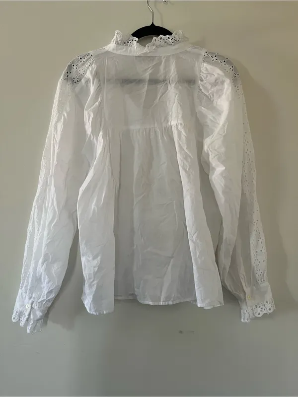 Loft White Eyelet Cotton Peasant Top Medium Cottagecore Romantic Prairie Coastal - Image 5