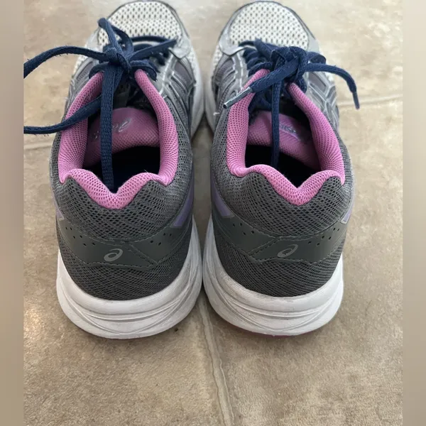 Woman’s Grey and Purple ASICS size 9 - Image 3