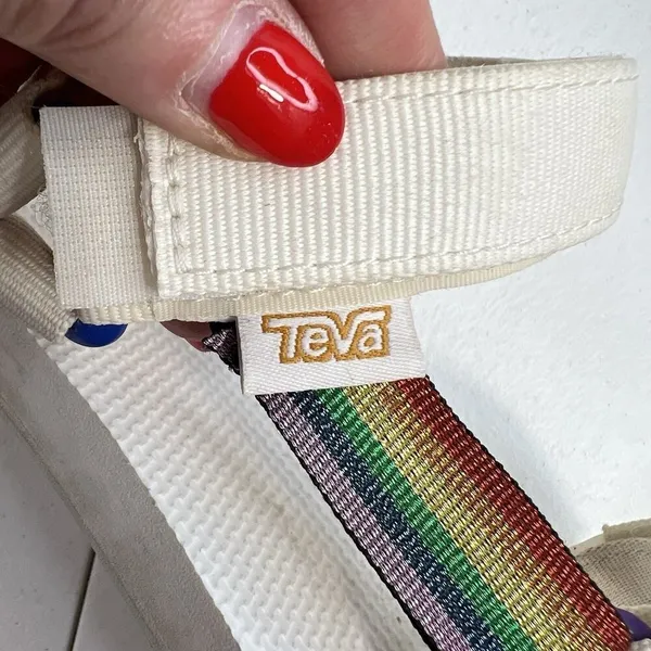 Teva‎ Size 7 Sandals Original Universal Pride White Rainbow 1125890 Adjustable - Image 8