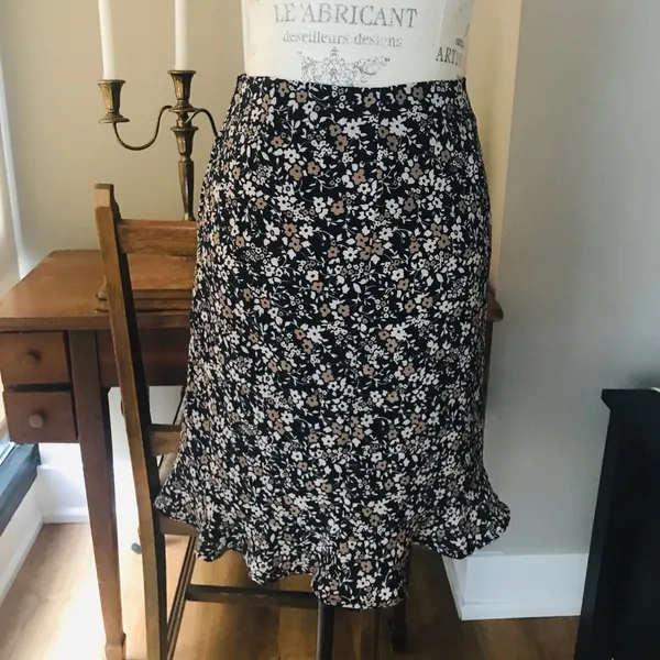 35th & 10th Brown Floral Print Flounce Skirt Sz S - Image 5