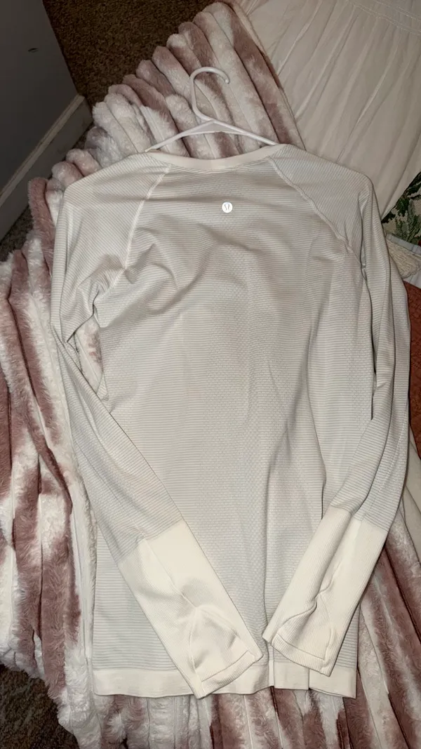 Lululemon Swiftly Long Sleeve Shirt - Image 4