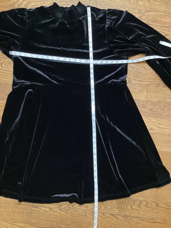 Easel Black Velvet long sleeve dress size 1X - Image 9