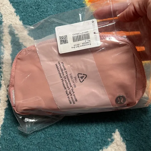 NWT pastel pink lululemon‎ belt bag - Image 7