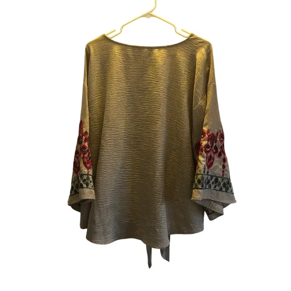 Olivia & Martin embroidered brown blouse tie front 3X - Image 3
