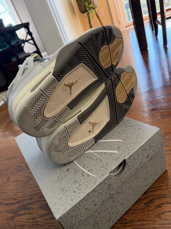 Air Jordan 4 Retro SE Dust/Pale Vanilla - Image 9