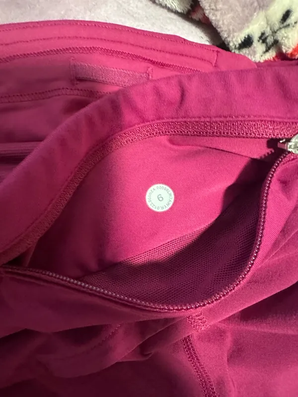 Lululemon 2.5" Shorts Speed Up - Image 3