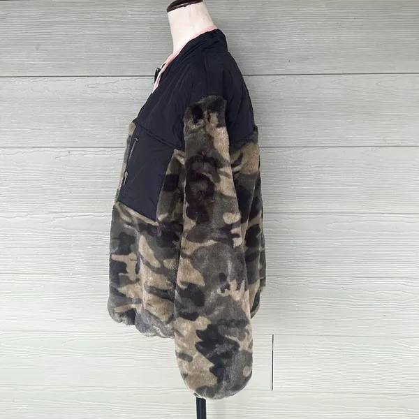 Rails “Wesley” Camo Print Jacket - Image 7