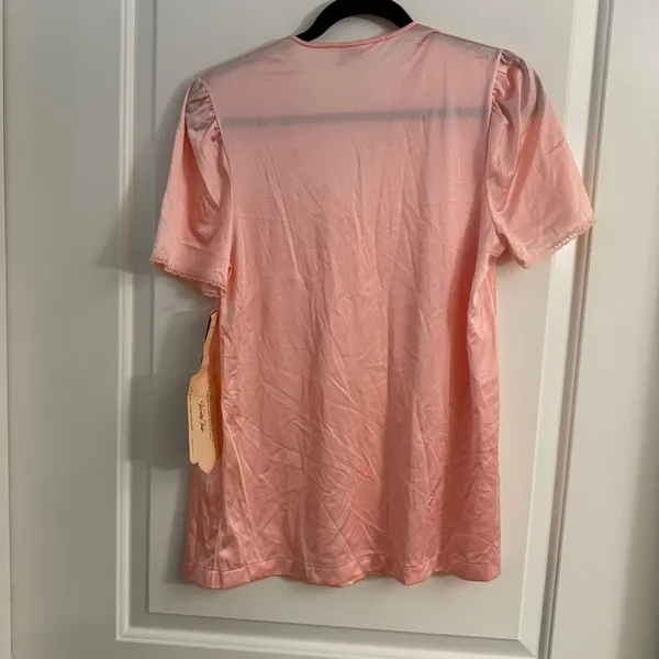 Vanity Fair Soft Pink pajama Top xsmall Vintage NWT - Image 5