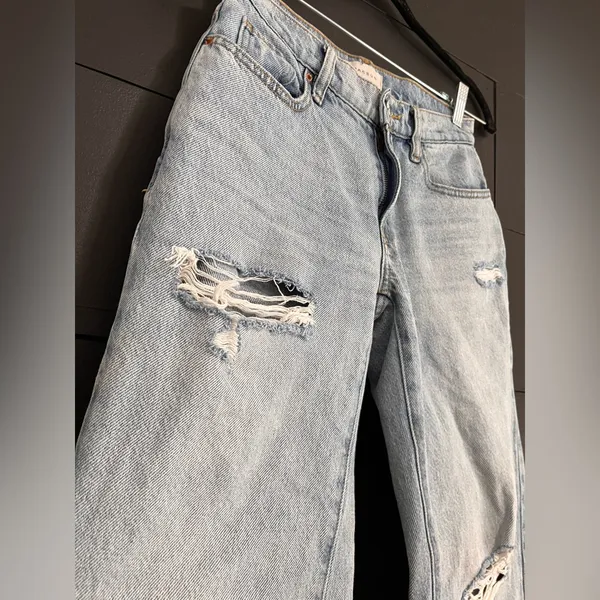 PACSUN Distressed Lightwash Denim Jeans 90’s Straight Women’s Sz 23 EUC - Image 2