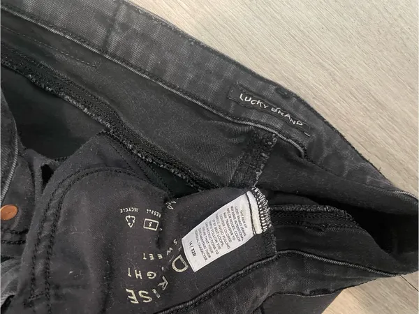 Lucky Brand Straight Leg Jeans - Image 3