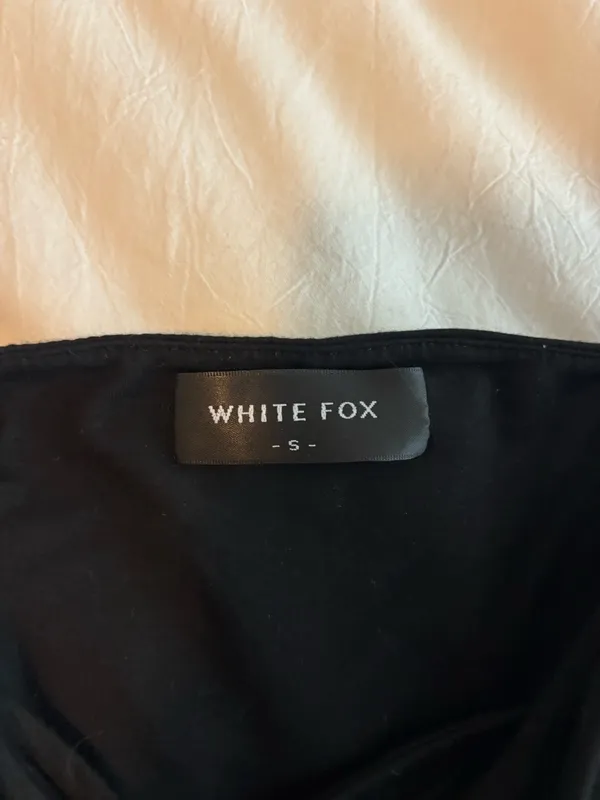 White Fox Taking Off Top Black - Image 4