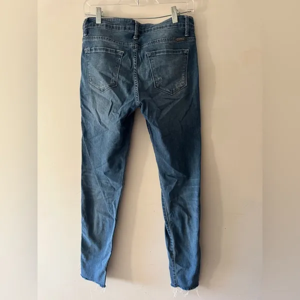 KanCan Skinny Dark Wash Distressed Raw‎ Hem Jeans - Image 4