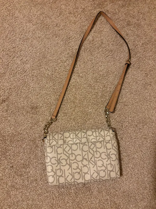 Calvin Klein Beige Purse Crossbody - Image 3