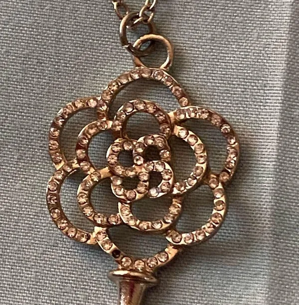 28” Necklace Silver Chain Key Pendant With Clear Stones 2.75” H X 1”W - Image 4