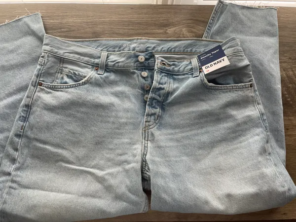 Old Navy slouchy tapered jean - Image 2