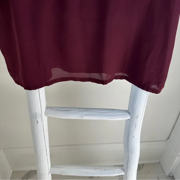 LOFT Deep Burgundy Short Sleeve Mixed Media Blouse Size Medium - Image 4