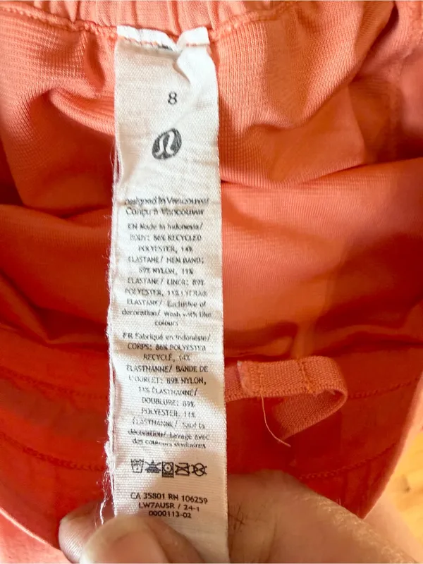 Lululemon Hotty Hot Lined Shorts coral size 8 athletic gym workout - Image 4