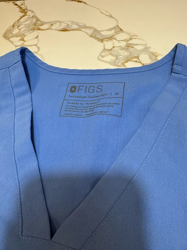 Figs Casma Three-Pocket Scrub Top - Image 2