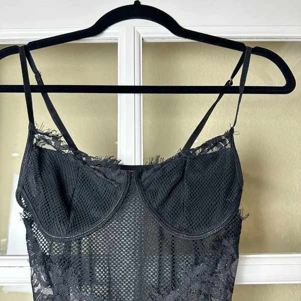 Unbranded Black Lace & Mesh Teddy Bodysuit with Underwire Size Small - Image 3