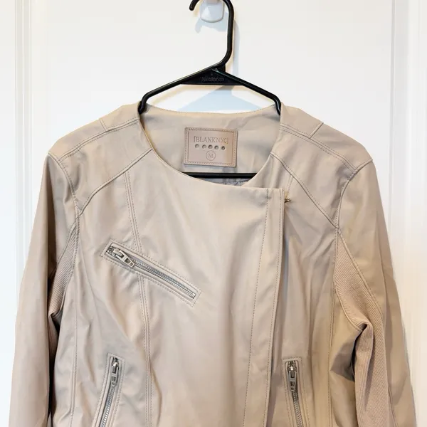 Blank NYC‎ Womens Faux Leather Moto Jacket Medium Modern Minimalist Sleek Staple - Image 2