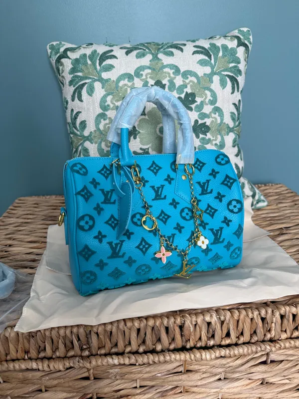 Blue handbag see description - Image 4