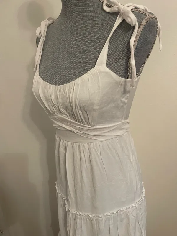 Trixxi White Tiered Tie Shoulder Maxi Dress. Size s - Image 6