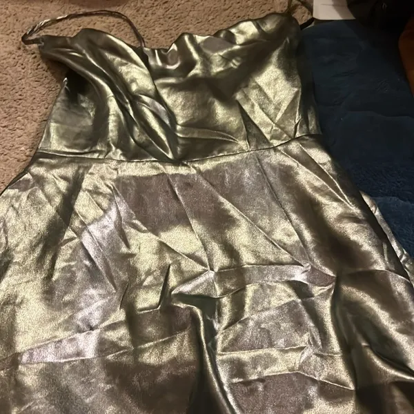 Silver UO Mallory Metallic Asymmetrical Slip Dress Xs‎ - Image 8