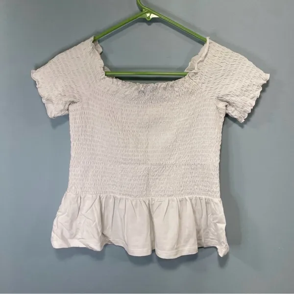 American Eagle Outfitters Cream Off-Shoulder top shirt Blouse size Small - Image 4