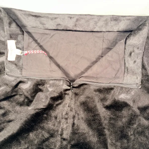 Umgee Floral Embroidered Velvet Mini Skirt Black Boho Bird Folk Art- Large NWT - Image 6