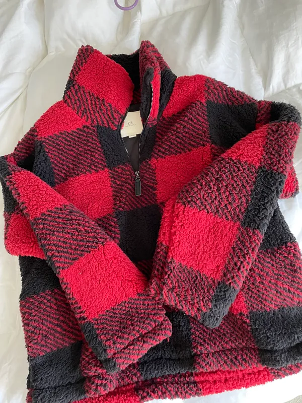 fluffy red and black crew/flannel Size XS - Image 2