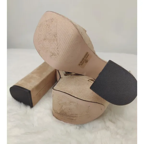 Chase and Chloe Tan Platform sandals Sz 6 faux suede - Image 6