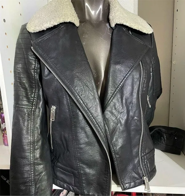 Women's Black Faux Leather Jacket M Quilted Sleeves Sherpa Collar - Image 3