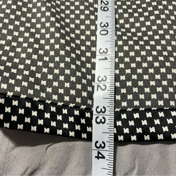 Victoria’s Secret Black & White Pattern Satin-like Robe Size Small - Image 10