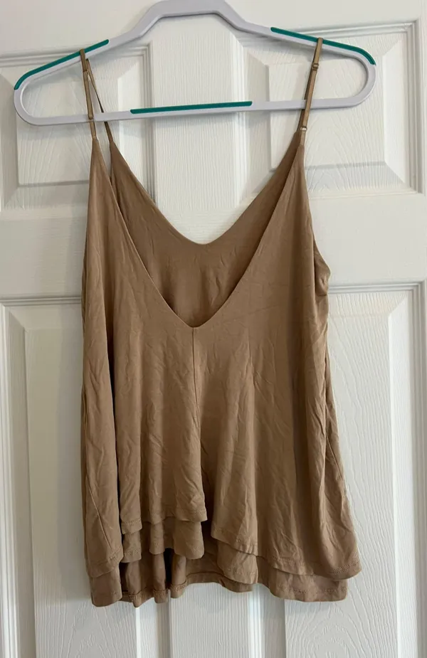 Mod on Trend Flowy Tank Top Tan Size L - Image 2