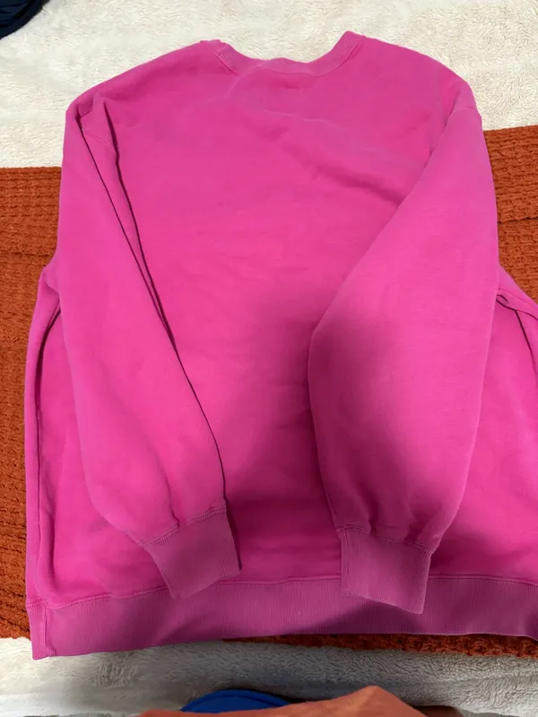 Social Tourist Hollister Crewneck - Image 2