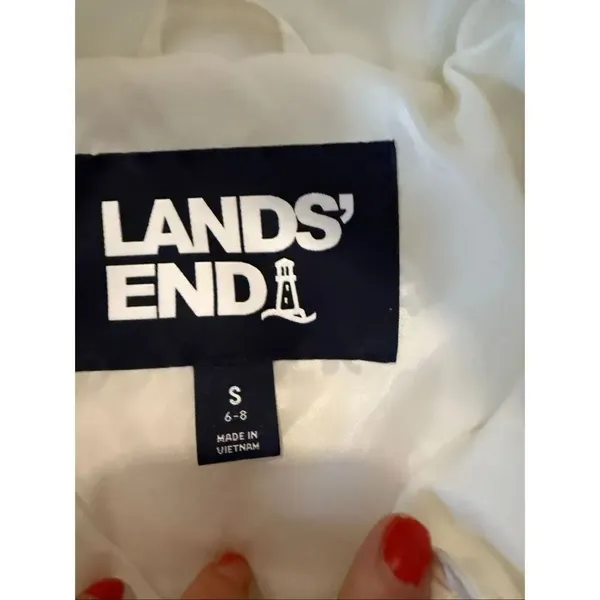 Lands’ End white featherless quilted hooded jacket size small - Image 5