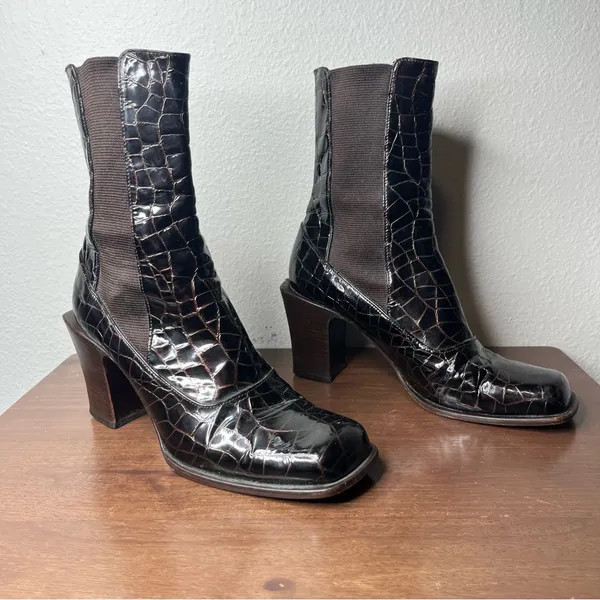 VTG Michael Perry Dark Brown Leather Crocodile Square Toe Block Heel Ankle Boots - Image 2