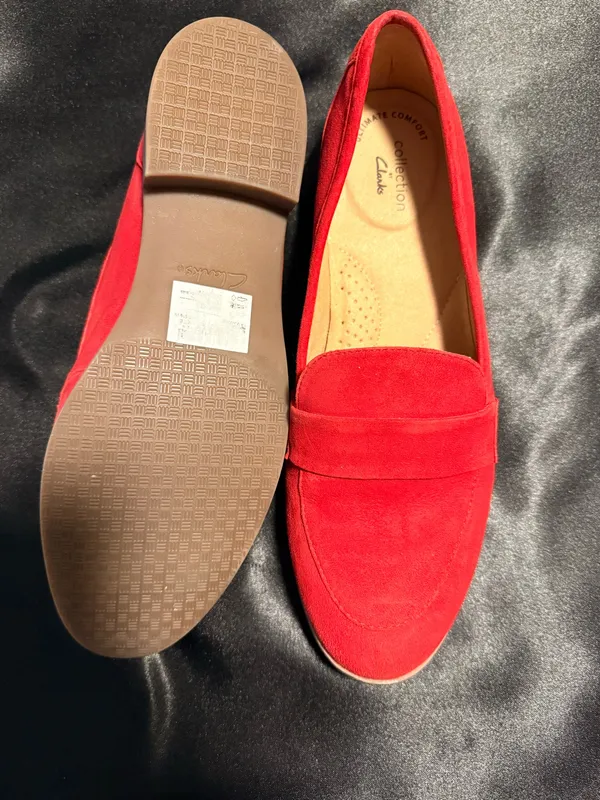 Clarks Women’s Loafers 9.5 Leather M - Image 2