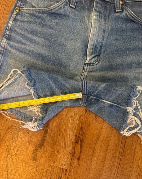 Vintage Wrangler Shorts - Image 5