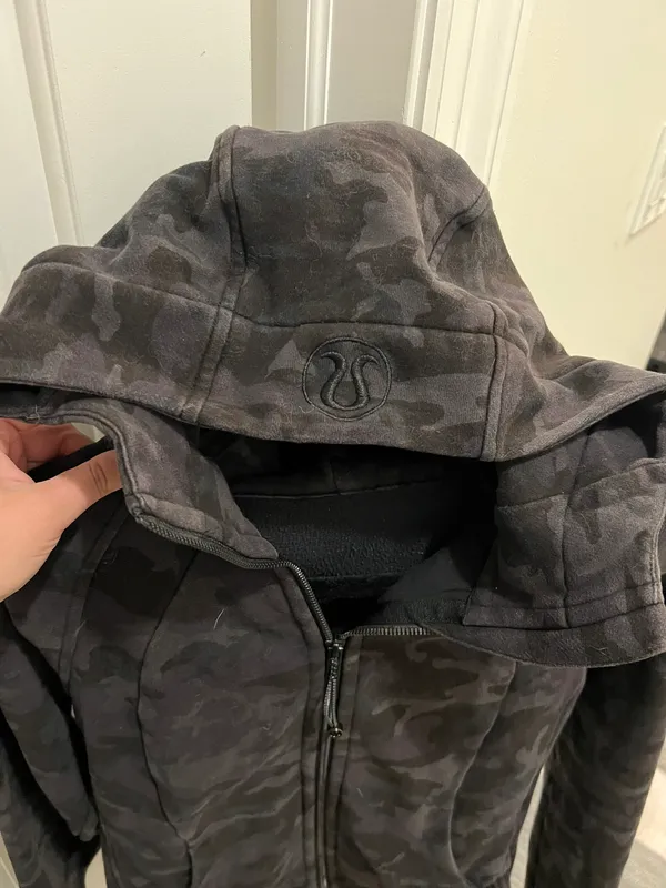 Lululemon Scuba Hoodie - Image 3