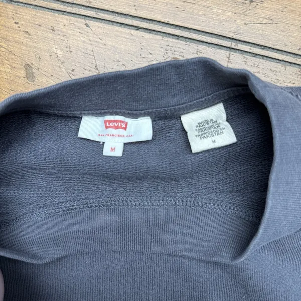 Levis Sweater Womens Medium Blue‎ Pullover Sweatshirt Relaxed Casual Ladies - Image 4