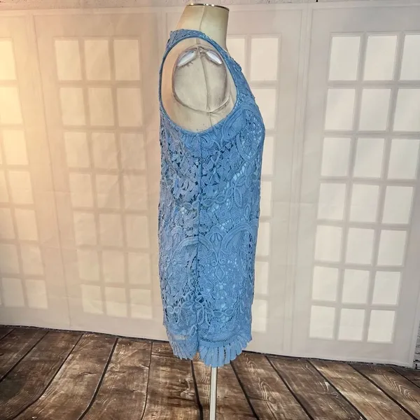 Lovers & friends baby blue lace scallop hem party dress size small - Image 5